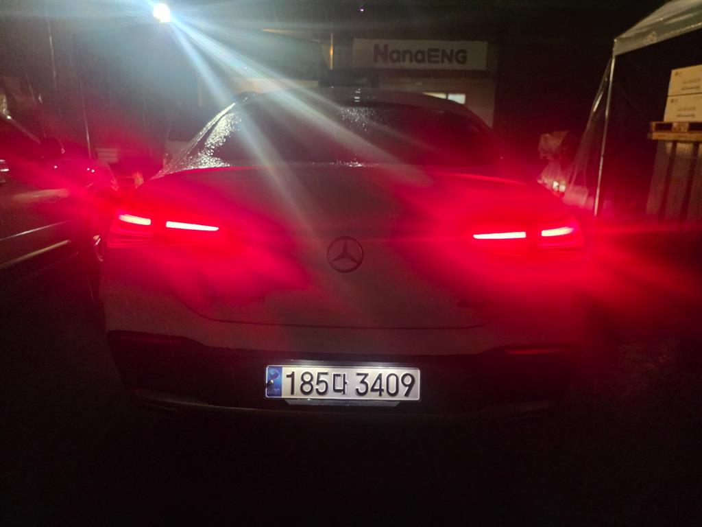 Mercedes Benz GLE Class - Vista 4