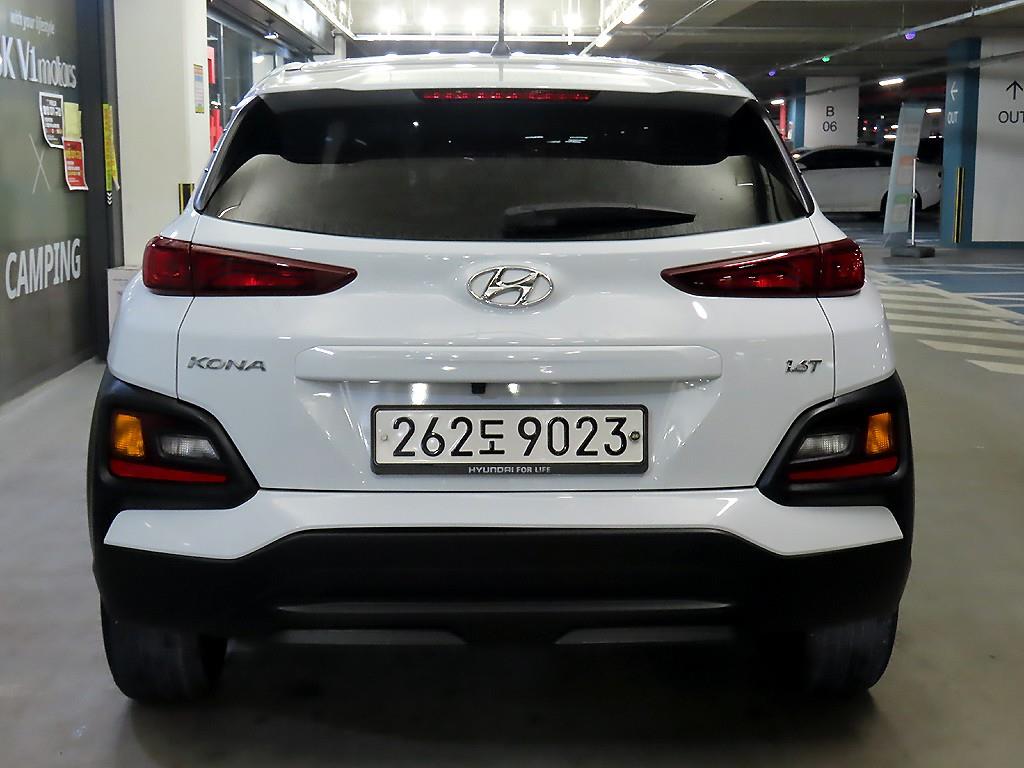 HYUNDAI Kona - Vista 5