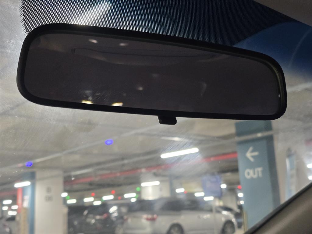 HYUNDAI Sonata - Vista 12