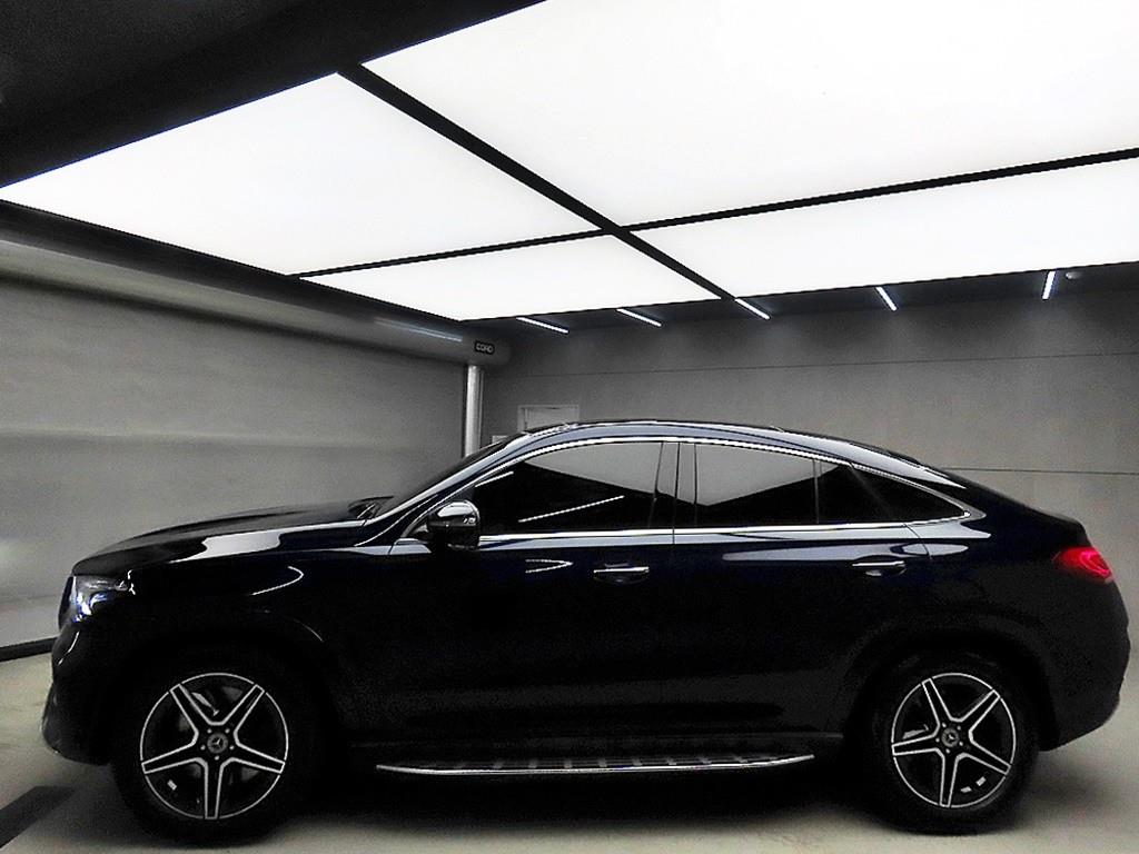 Mercedes Benz GLE Class - Vista 4