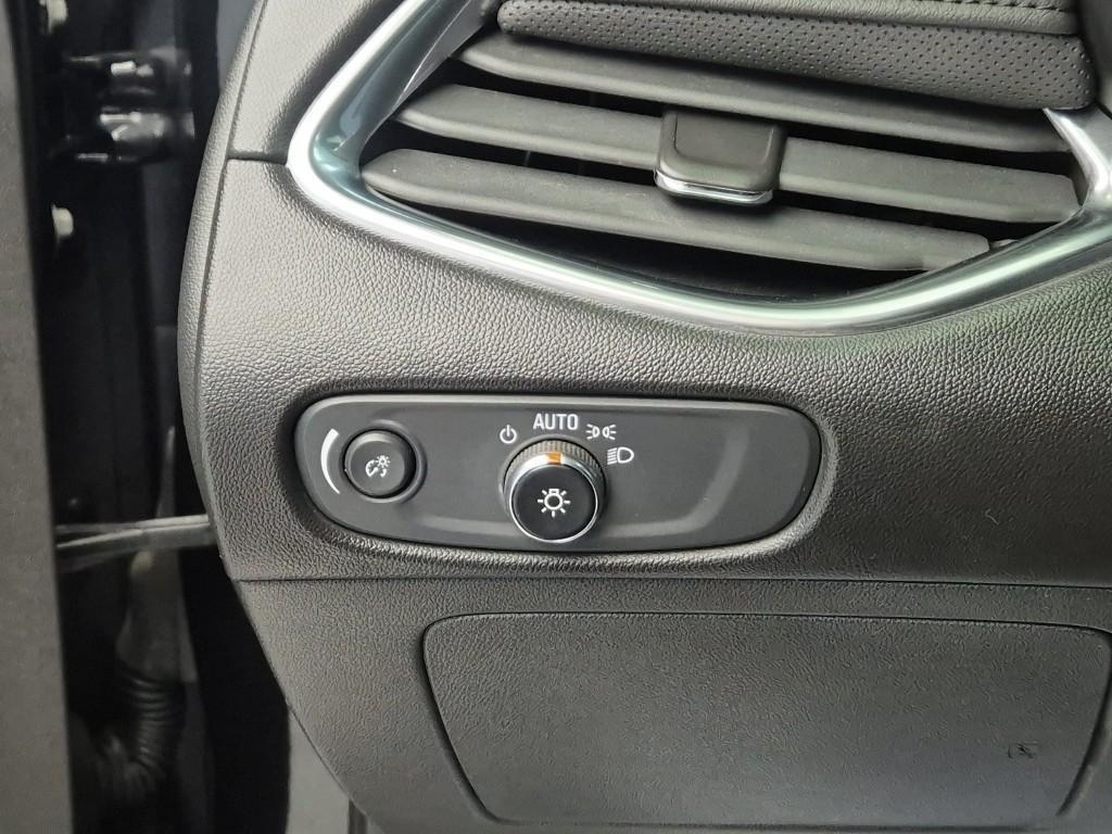 Chevrolet Malibu 2020 Negro - Importación desde Corea - HF Imports Iquique - Foto 17