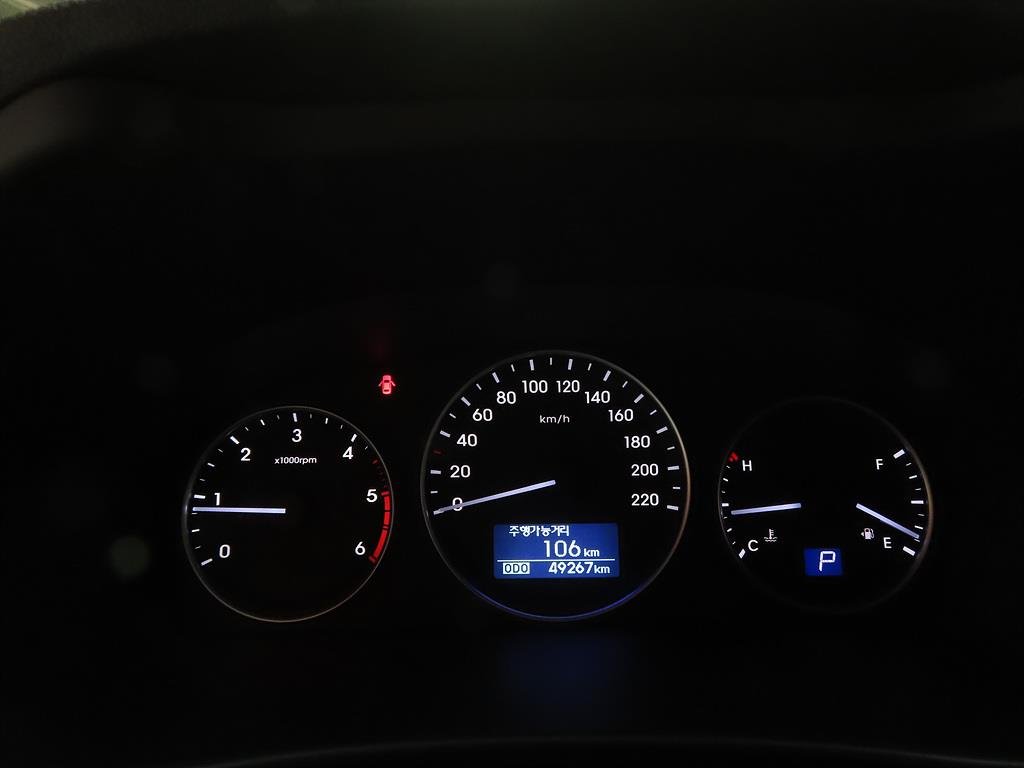 HYUNDAI Starex - Vista 10