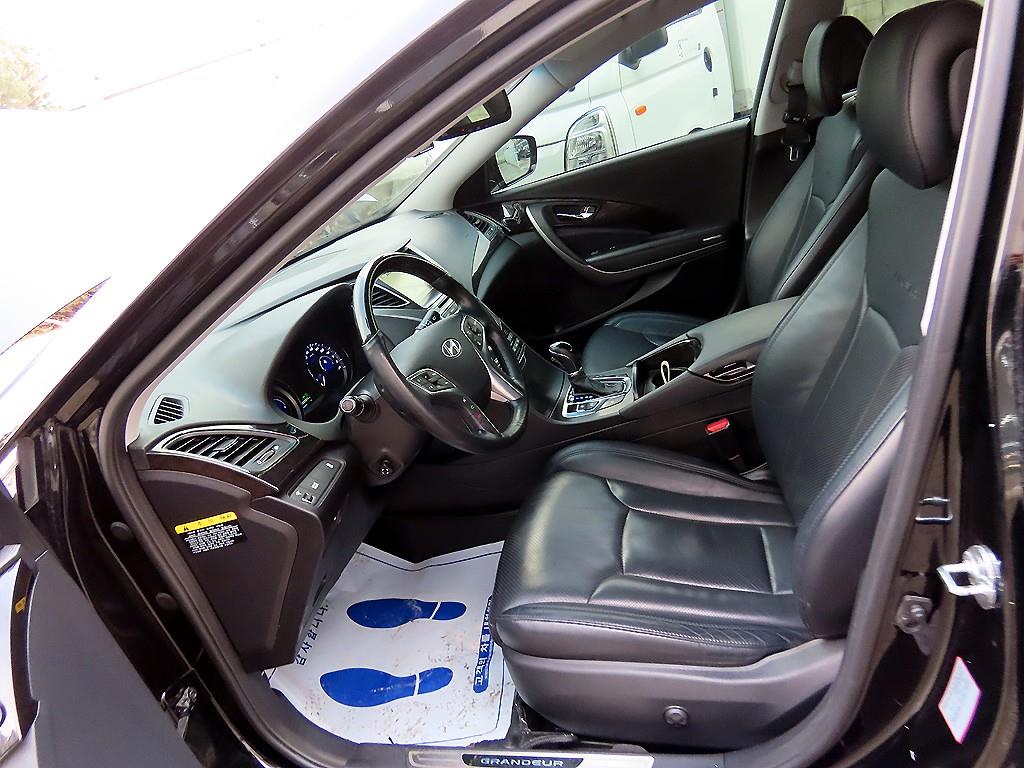 HYUNDAI Grandeur - Vista 5