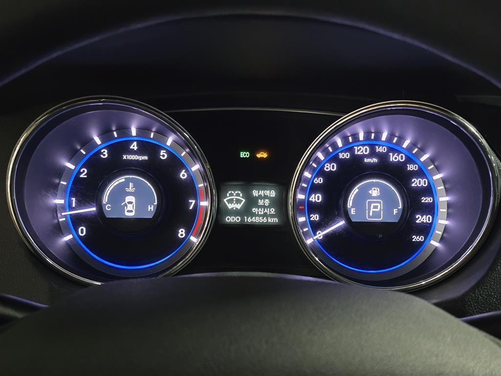 HYUNDAI Sonata - Vista 11