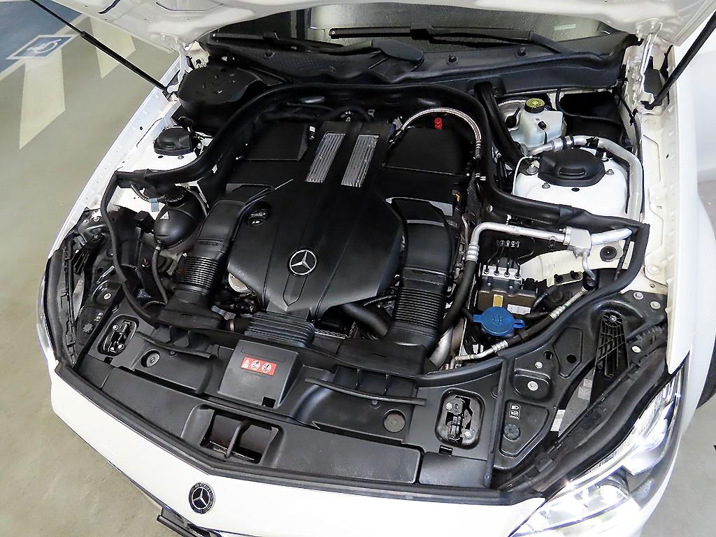 Mercedes Benz CLS Class 2017 Blanco - Importación desde Corea - HF Imports Iquique - Foto 19