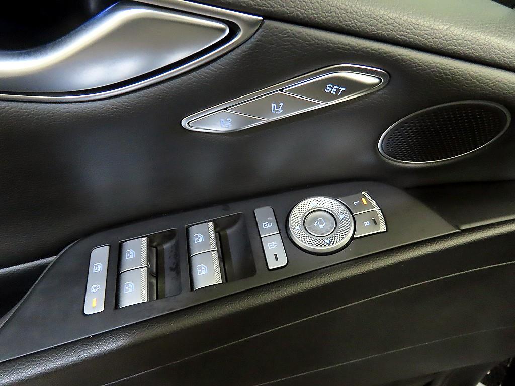 Genesis G80 - Vista 12