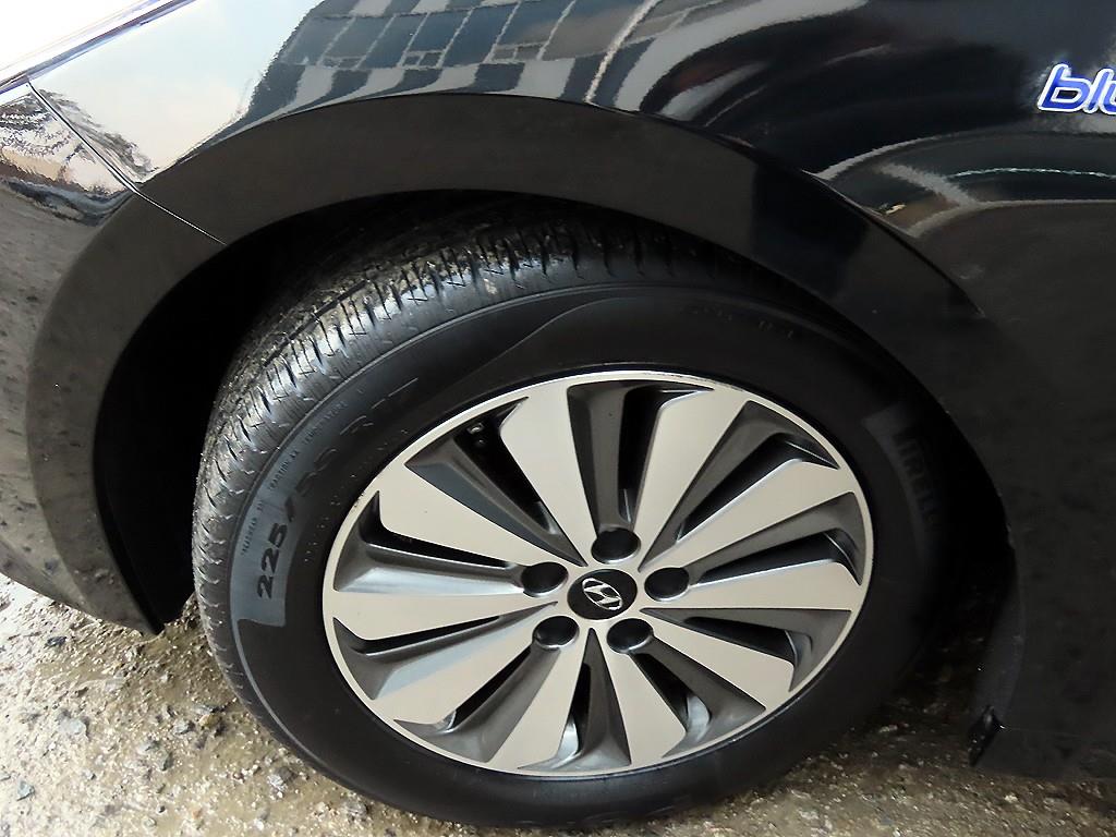 HYUNDAI Grandeur 2016 Negro - Importación desde Corea - HF Imports Iquique - Foto 20