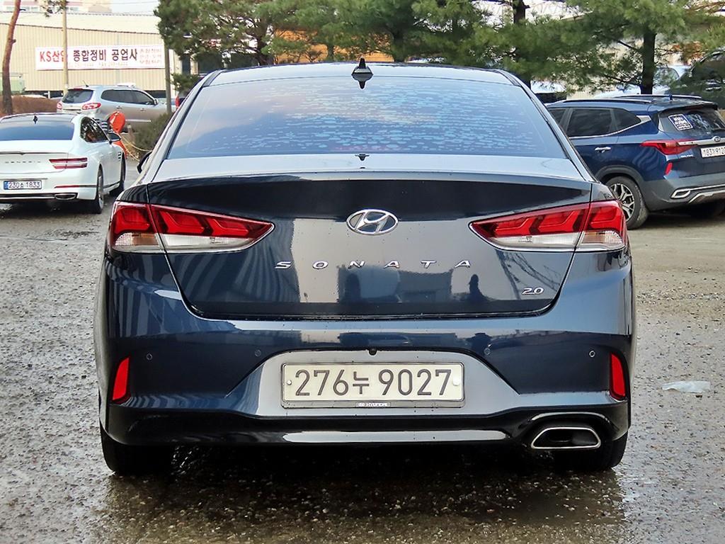 HYUNDAI Sonata - Vista 4