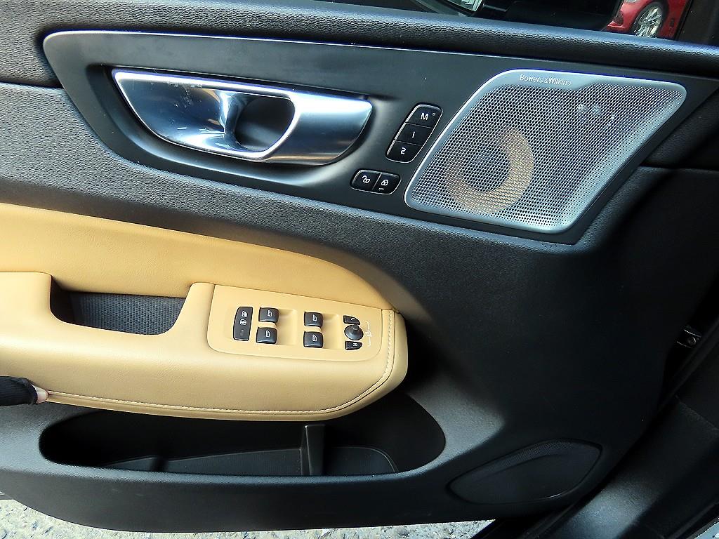 Volvo XC60 - Vista 12