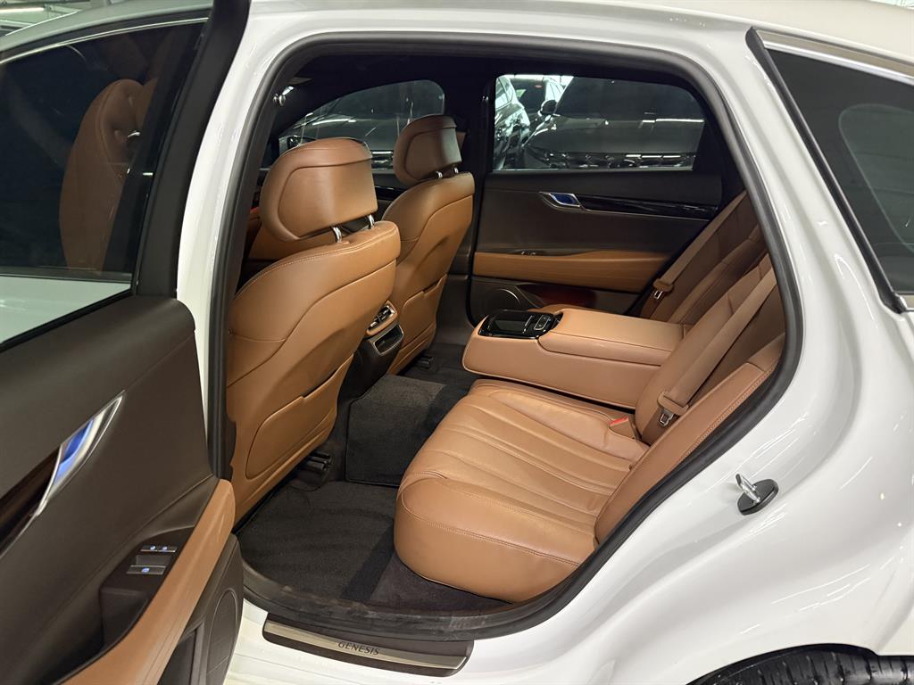 Genesis G80 - Vista 11