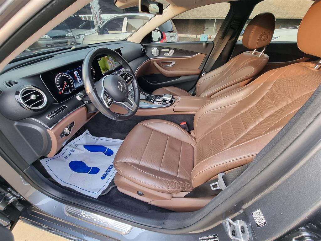 Mercedes Benz E class 2019 Gris - Importación desde Corea - HF Imports Iquique - Foto 18