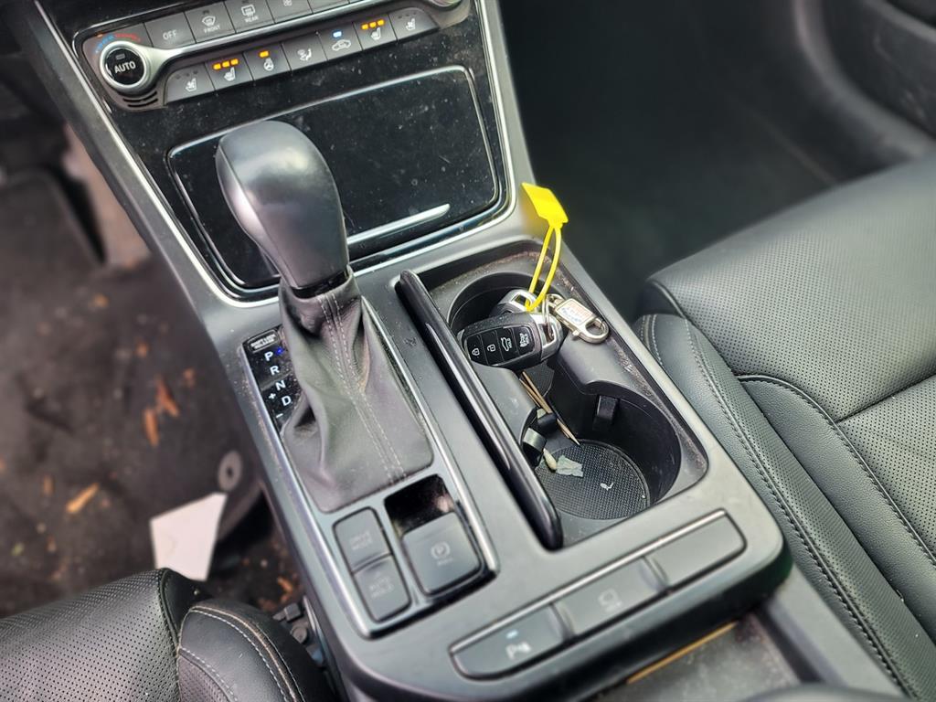 HYUNDAI Grandeur - Vista 12