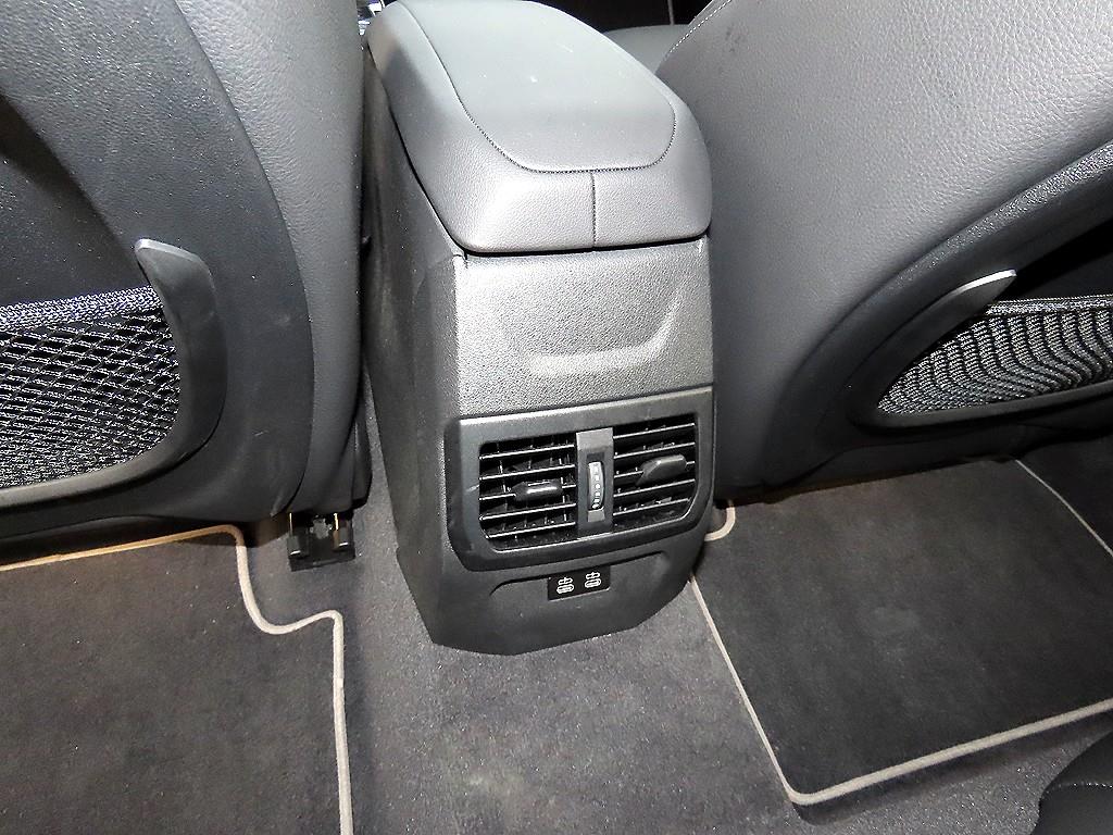 BMW 1 series 2024 Blanco - Importación desde Corea - HF Imports Iquique - Foto 17