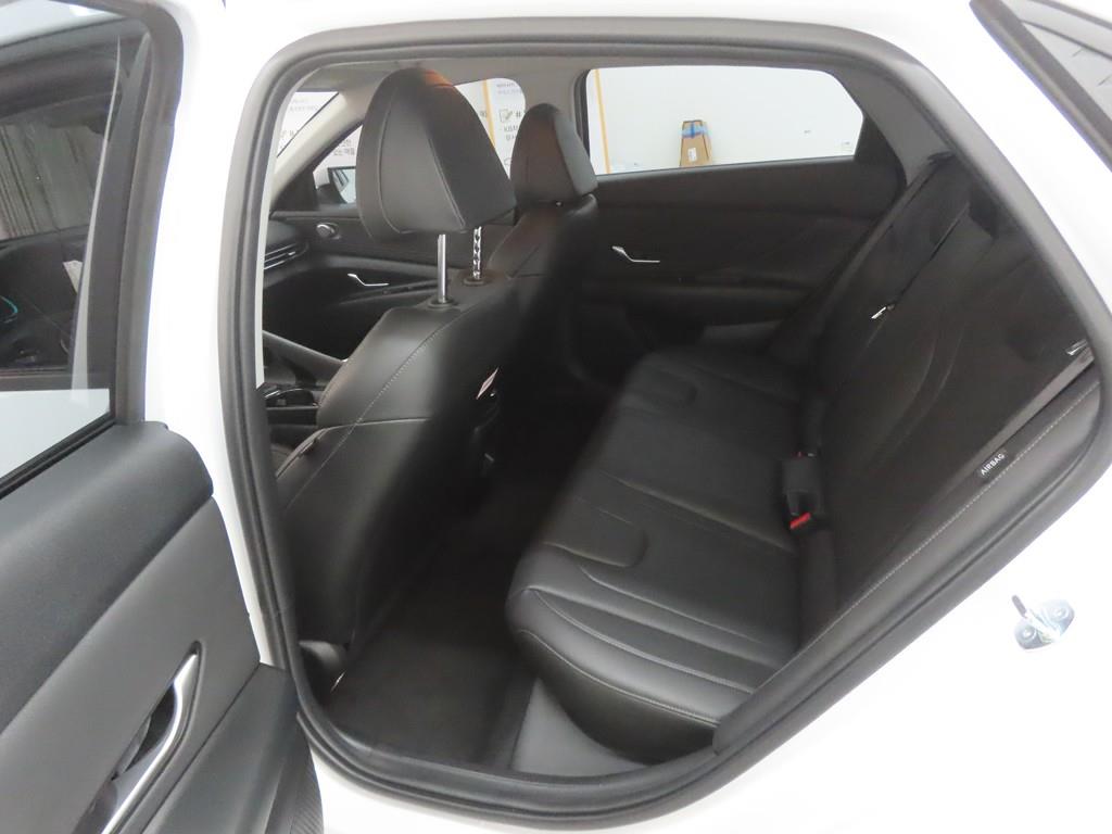 HYUNDAI Avante - Vista 6