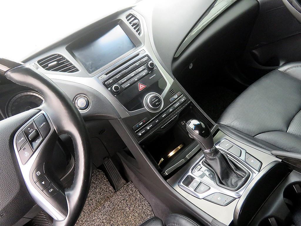 HYUNDAI Grandeur - Vista 11