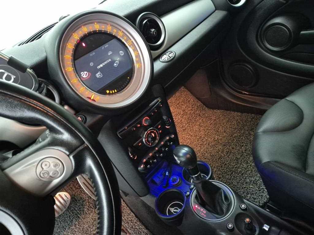 Mini Cooper - Vista 10