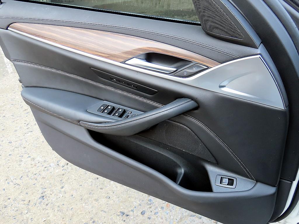 BMW 5 Series - Vista 12