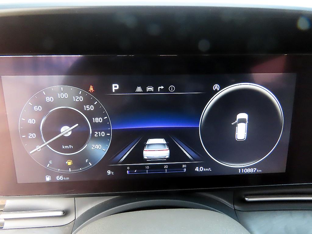 KIA Carnival - Vista 10