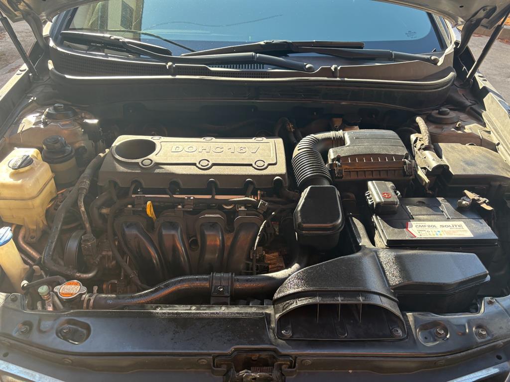 HYUNDAI Sonata - Vista 7