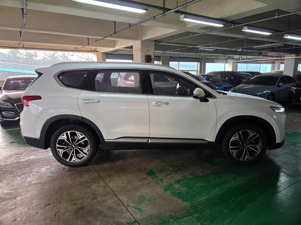 HYUNDAI Santa Fe - Vista 5