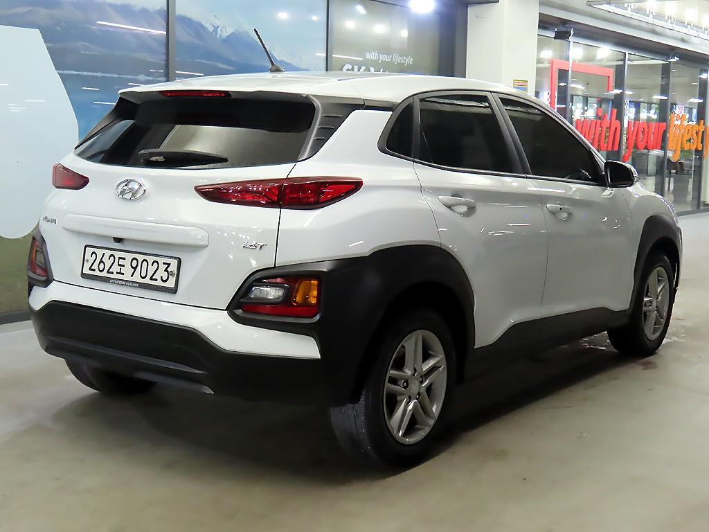 HYUNDAI Kona - Vista 4