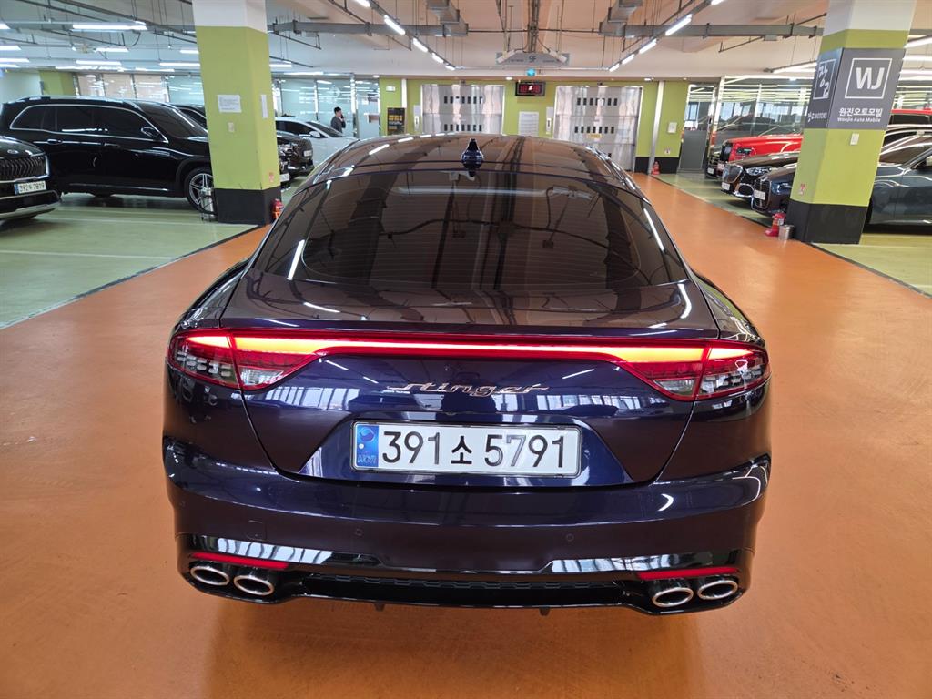 KIA Stinger - Vista 4