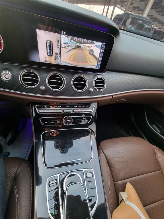 Mercedes Benz E class 2019 Gris - Importación desde Corea - HF Imports Iquique - Foto 16