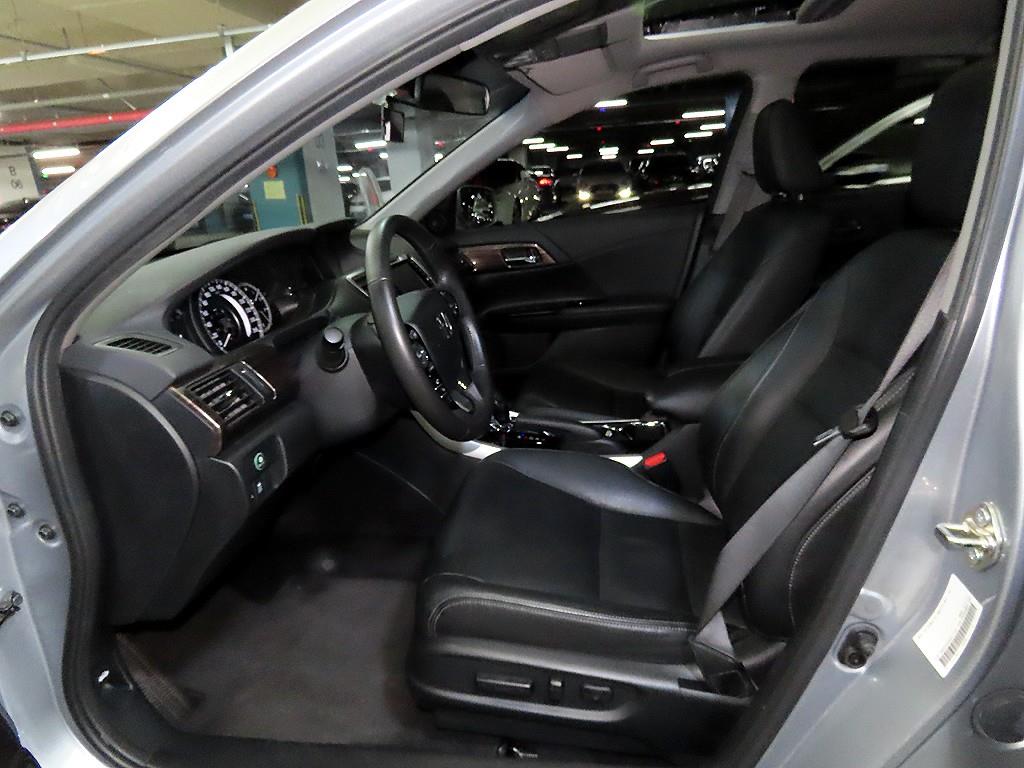 Honda Accord - Vista 5