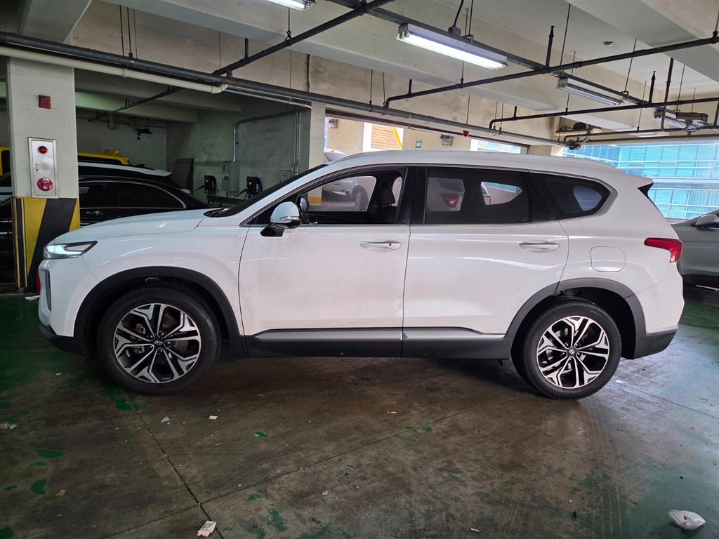 HYUNDAI Santa Fe - Vista 3