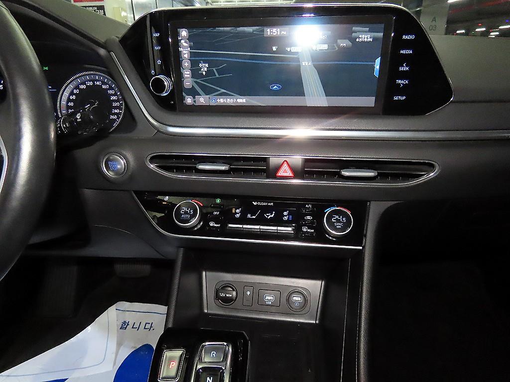 HYUNDAI Sonata - Vista 11