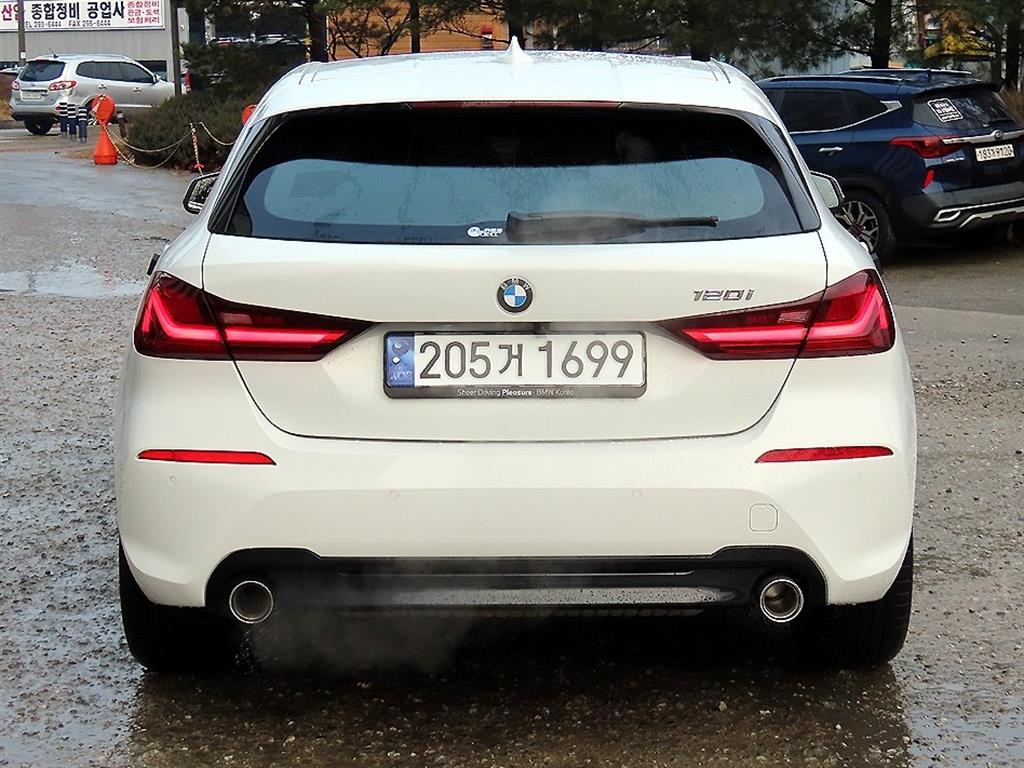 BMW 1 series - Vista 4