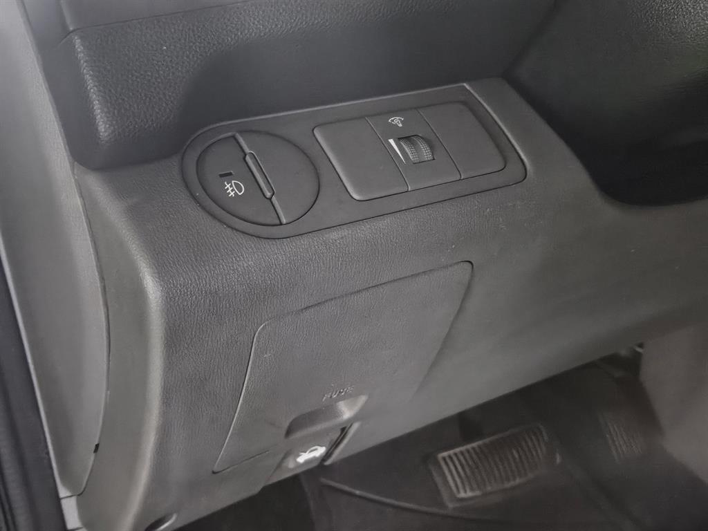 HYUNDAI Starex - Vista 8