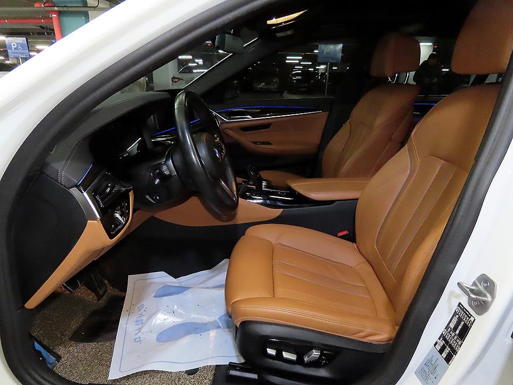 BMW 5 Series - Vista 6