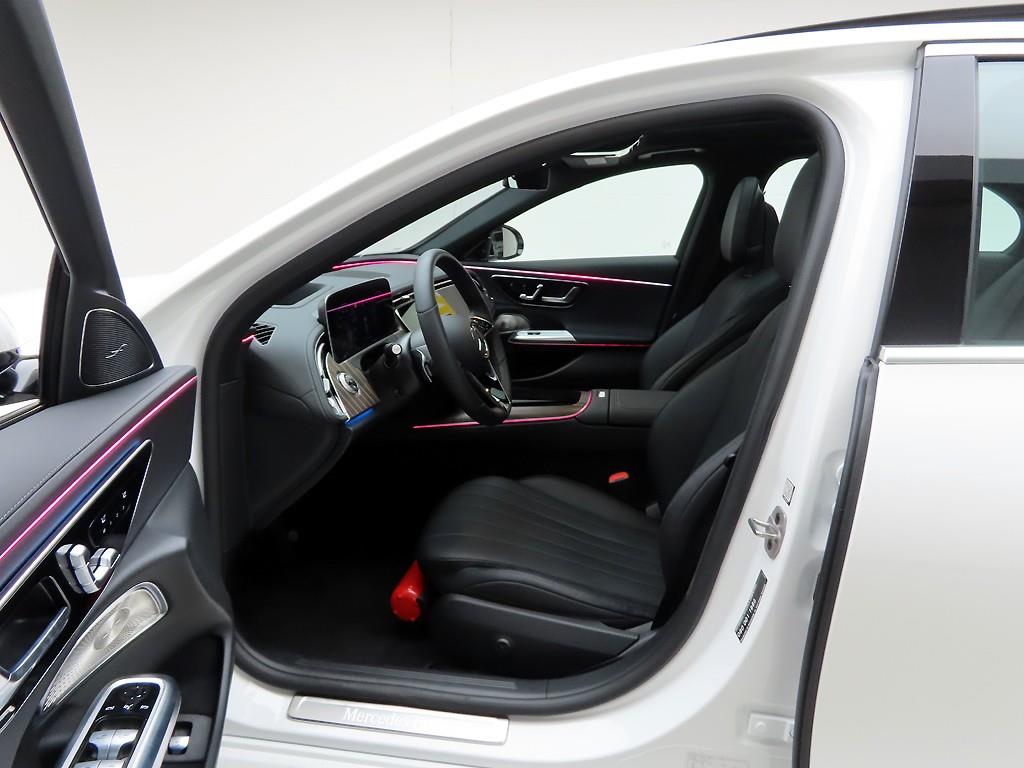 Mercedes Benz E class - Vista 12