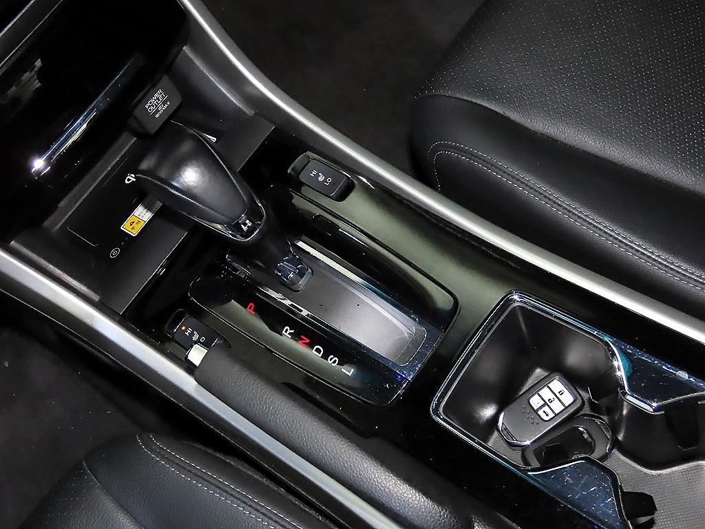 Honda Accord - Vista 11