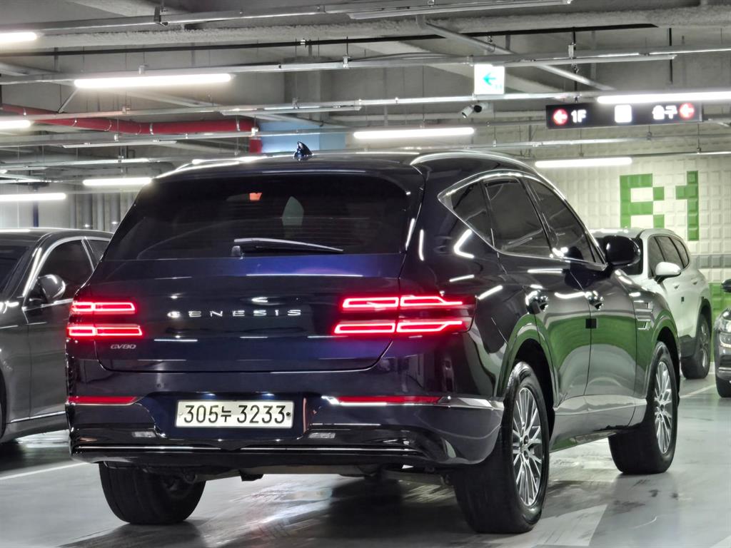 Genesis GV80 - Vista 5