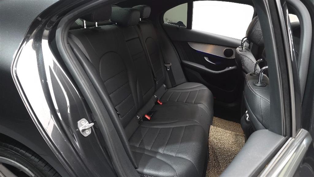 Mercedes Benz C Class - Vista 12