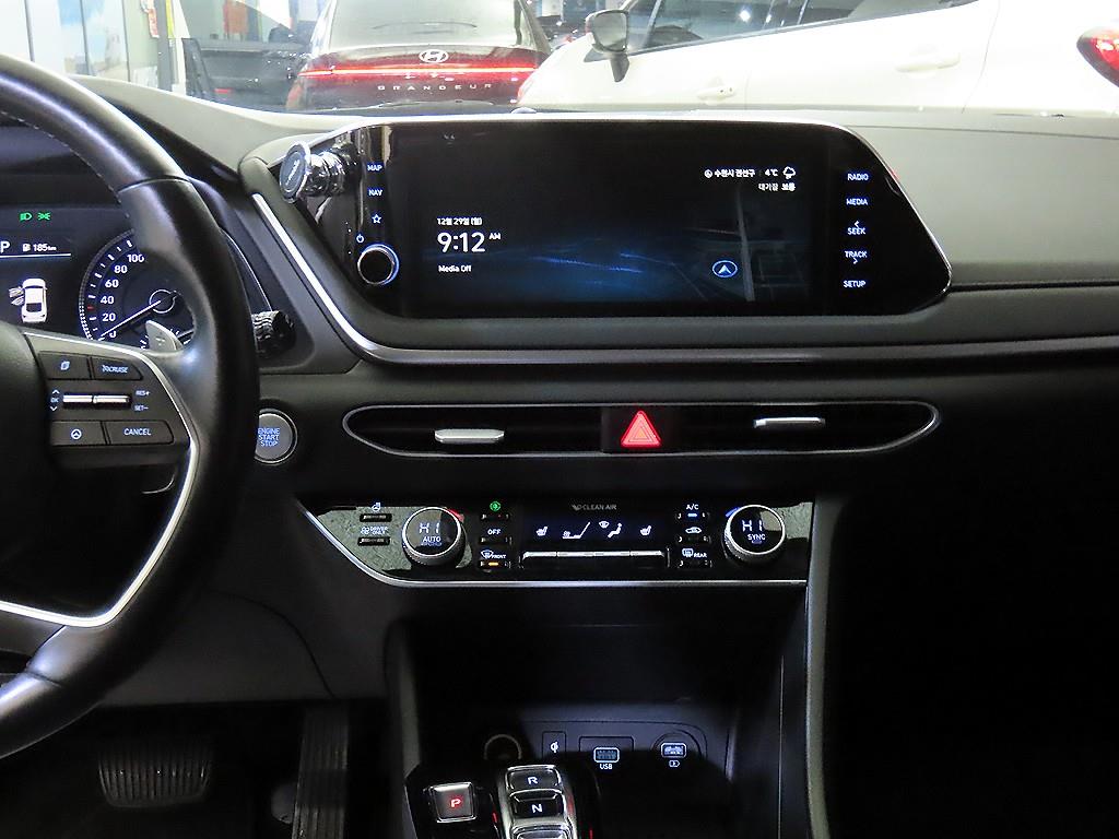 HYUNDAI Sonata - Vista 11