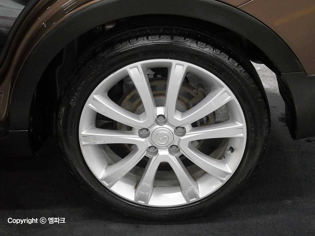 Ssangyong Tivoli 2016 Café - Importación desde Corea - HF Imports Iquique - Foto 18