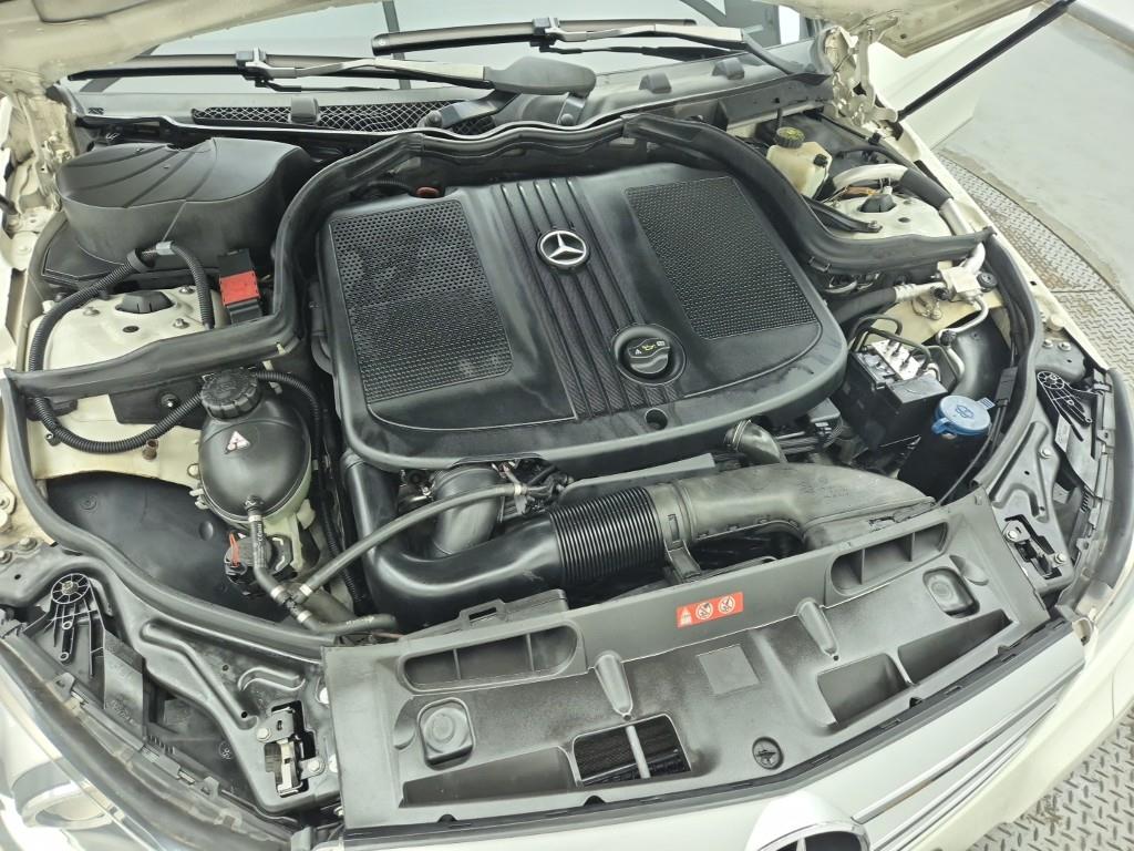 Mercedes Benz C Class - Vista 6