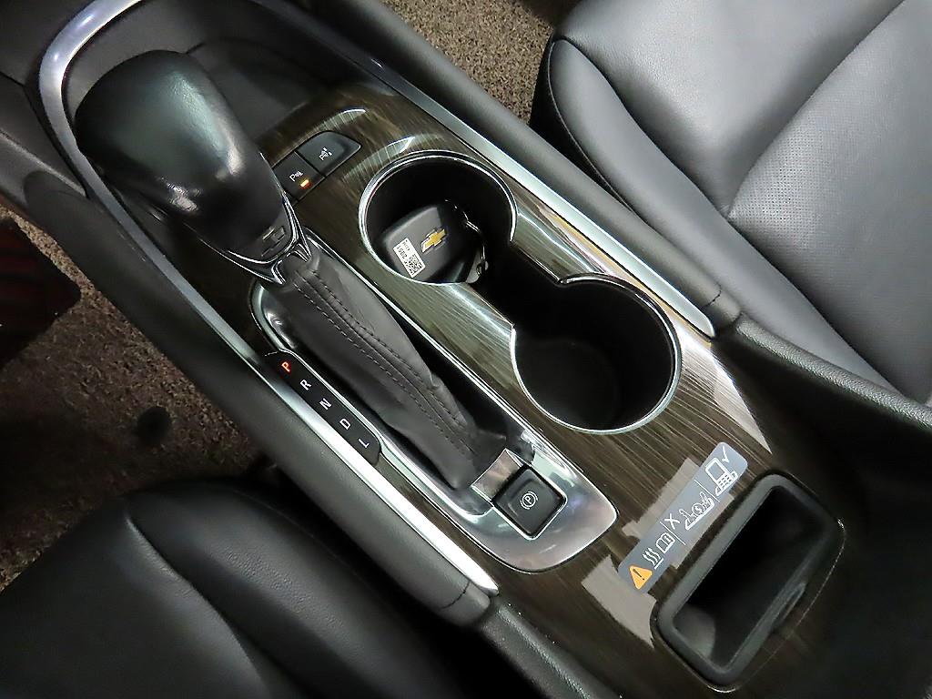 Chevrolet Malibu - Vista 10