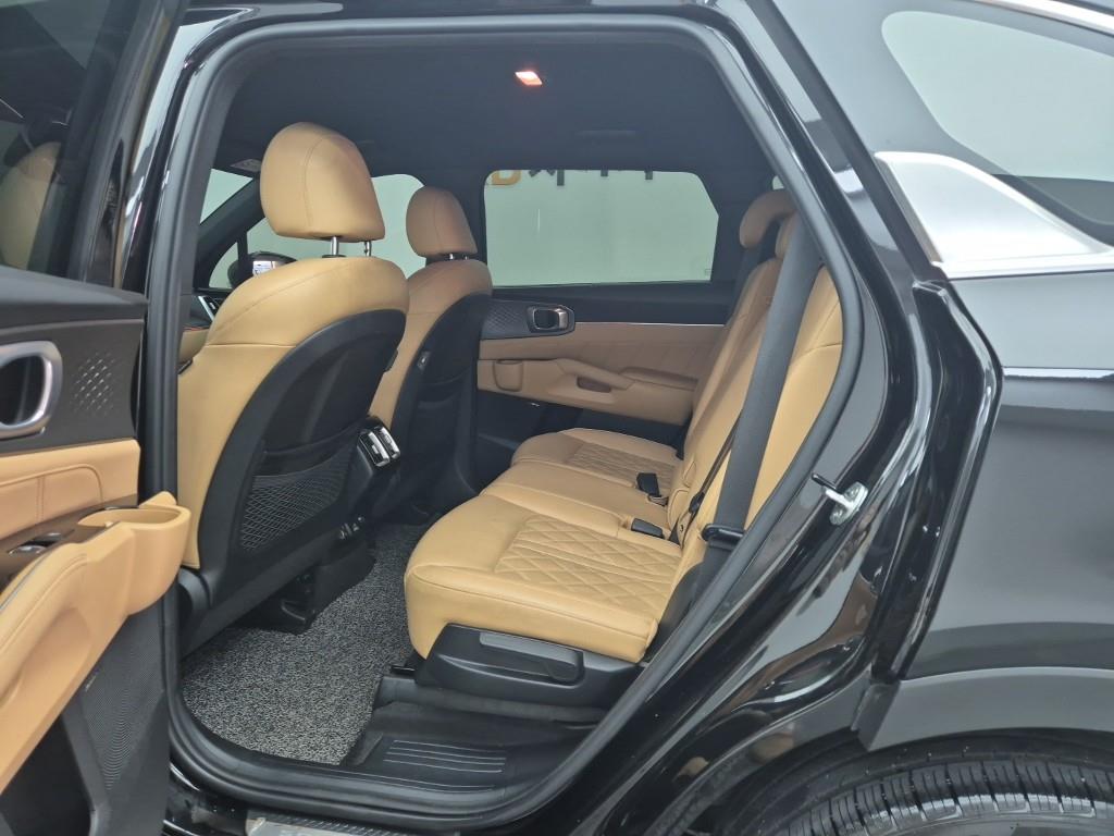 KIA Sorento - Vista 12