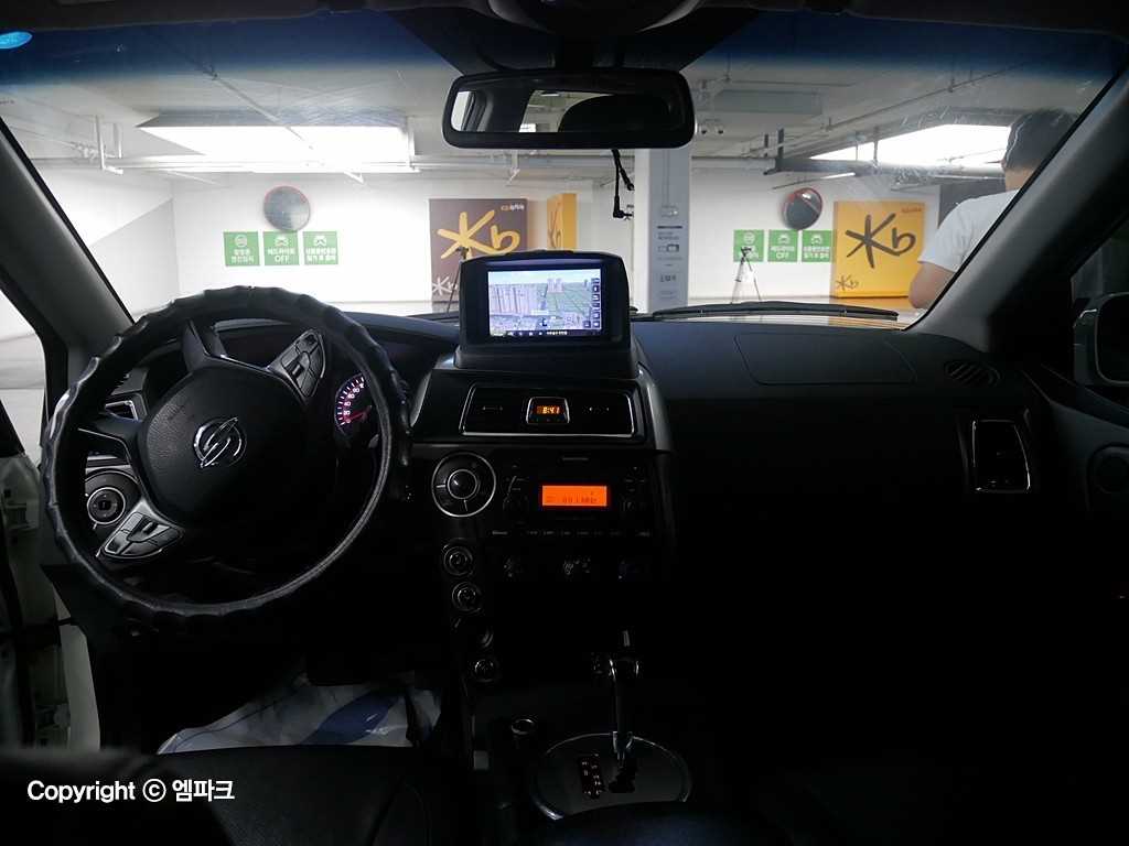 Ssangyong Korando - Vista 6