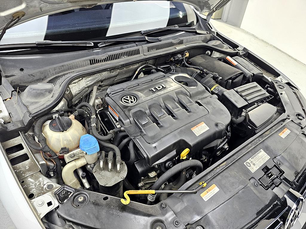 Volkswagen Jetta - Vista 6