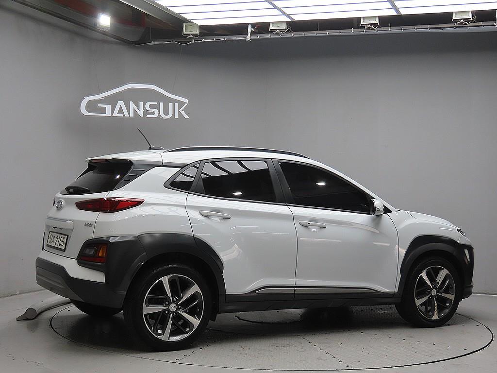 HYUNDAI Kona - Vista 7