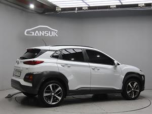 HYUNDAI Kona - Vista 8