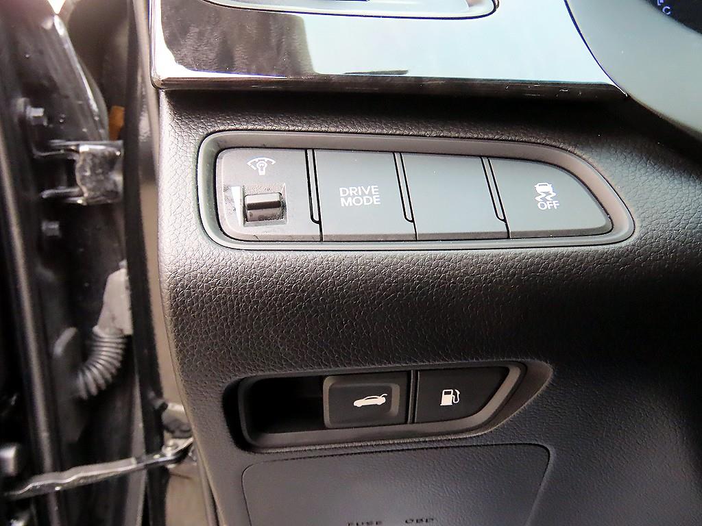 HYUNDAI Grandeur - Vista 12