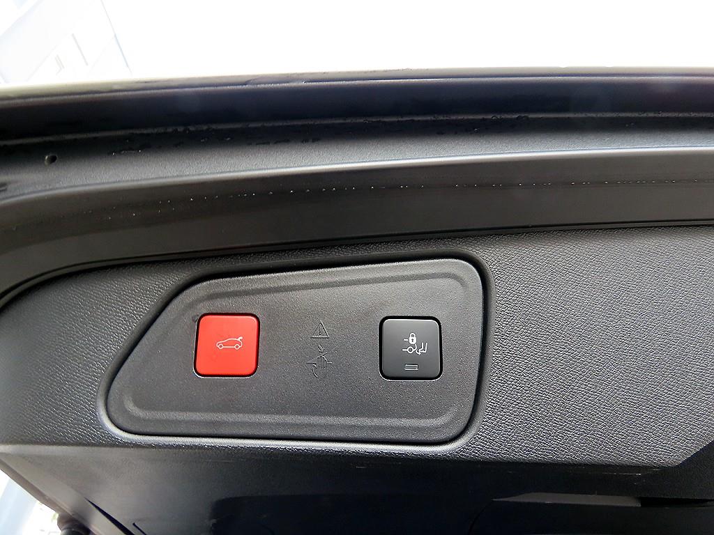 Peugeot 3008 2022 Blanco - Importación desde Corea - HF Imports Iquique - Foto 17