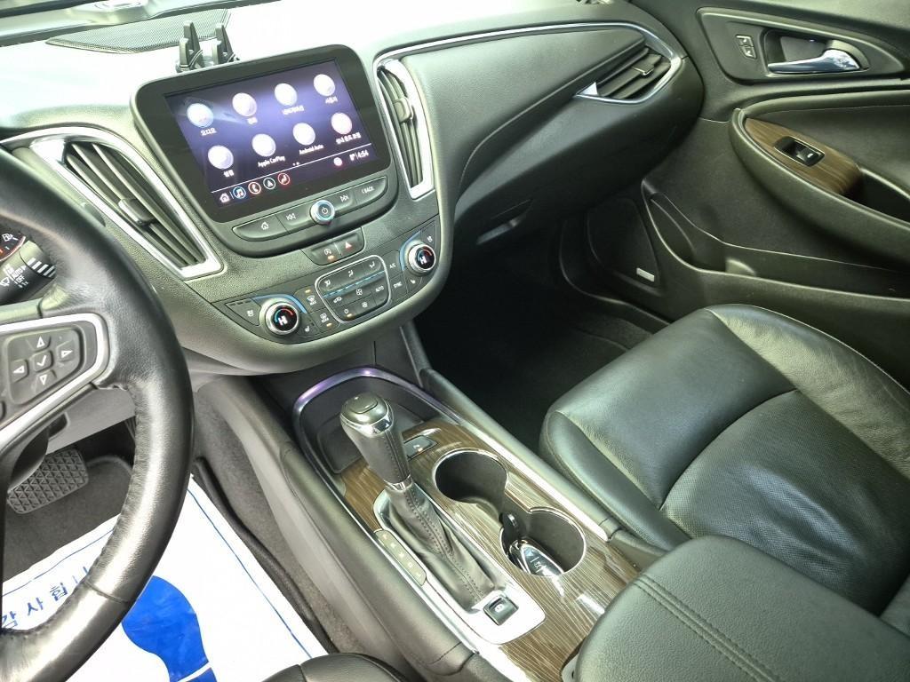 Chevrolet Malibu - Vista 10