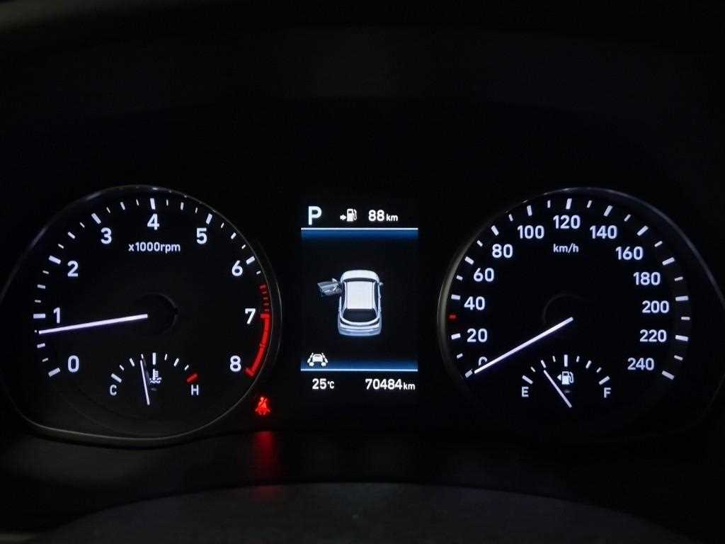 HYUNDAI i30 - Vista 6